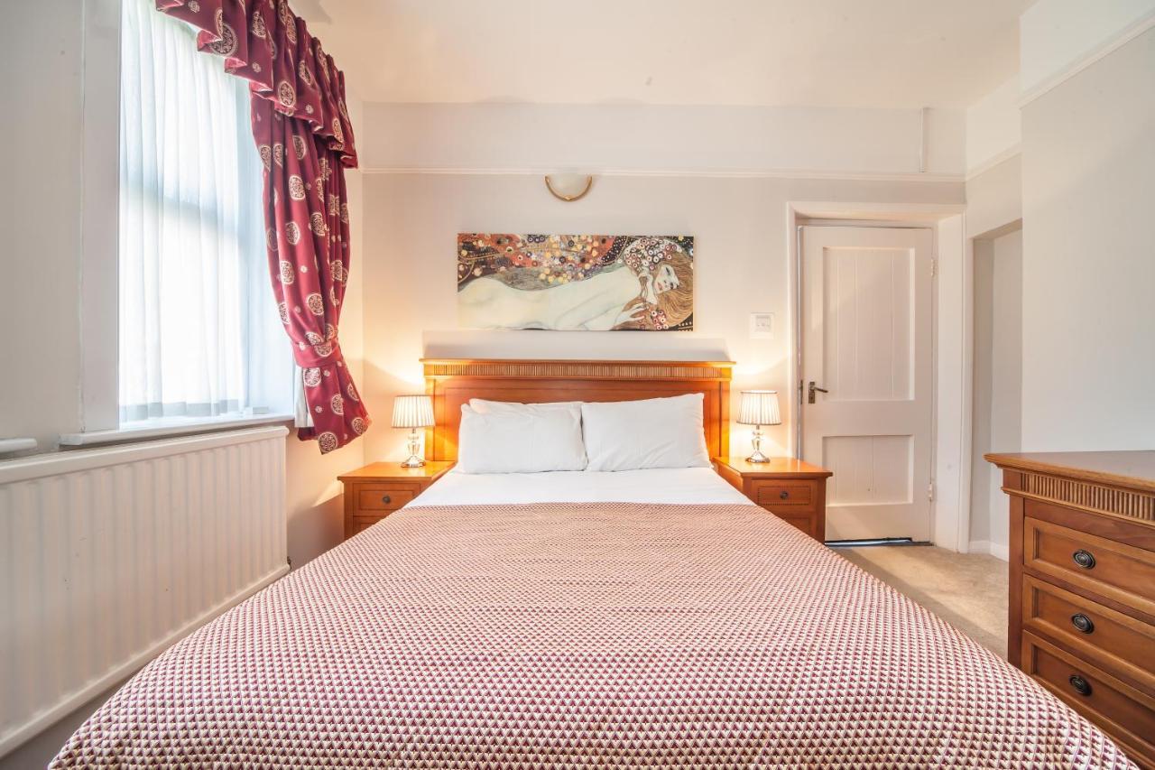 The Manor At Bickley