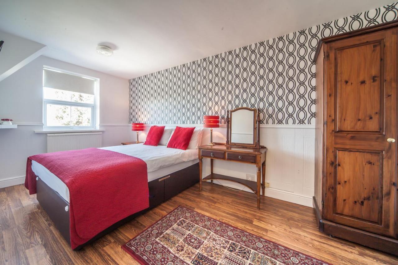 Отель The Manor At Bickley 3*